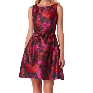 TAHARI SLEEVELESS BOW WAIST COCKTAIL DRESS